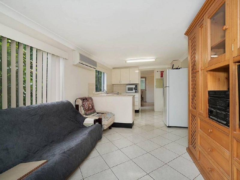 18 Tingira Crescent, Wyoming NSW 2250