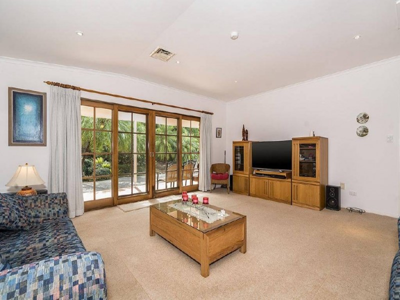 9 Fern Road, Ourimbah NSW 2258
