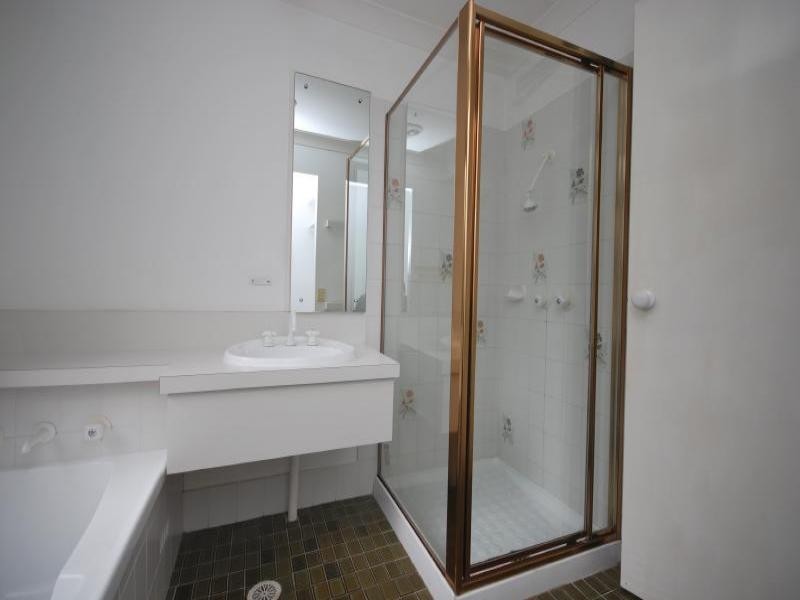 16 Follan Close, Kariong NSW 2250