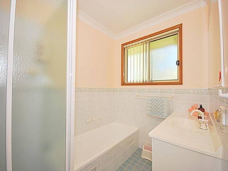 27 Boulder Crescent, Narara NSW 2250