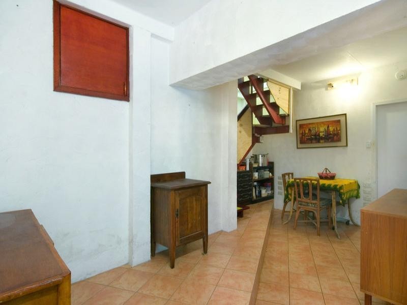 16 Sandstone Crescent, Tascott NSW 2250