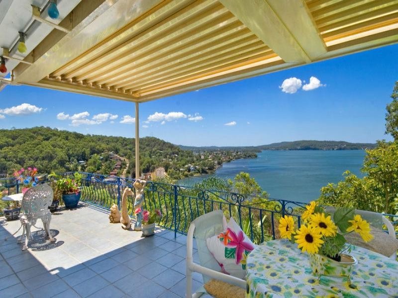 16 Sandstone Crescent, Tascott NSW 2250