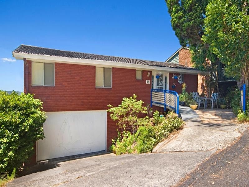 16 Sandstone Crescent, Tascott NSW 2250