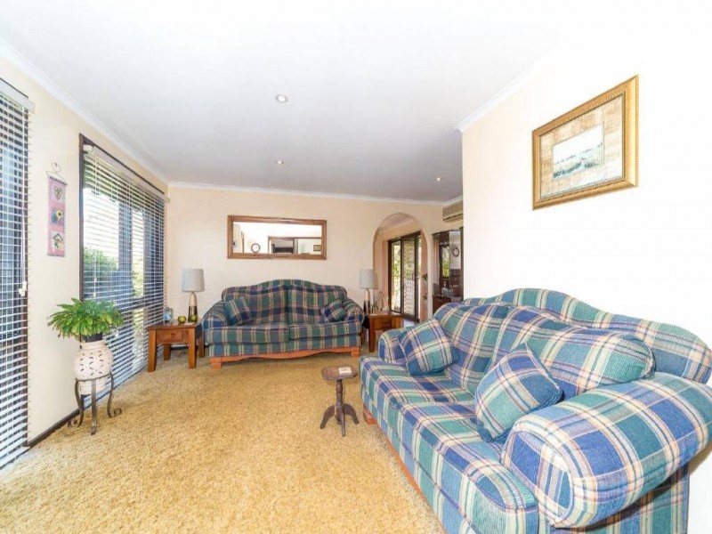 17 Narooma Road, Niagara Park NSW 2250