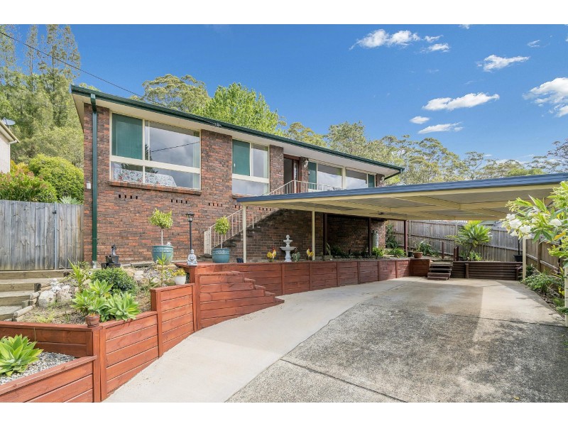 10 Hakea Cl, Wyoming NSW 2250