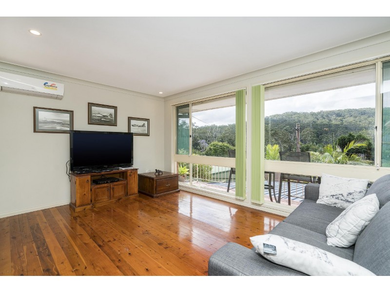 10 Hakea Cl, Wyoming NSW 2250