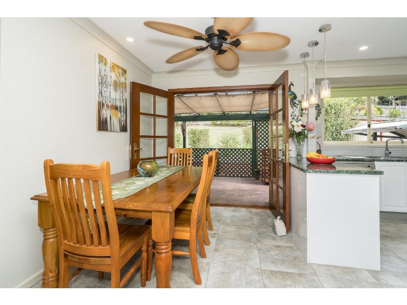 10 Hakea Cl, Wyoming NSW 2250