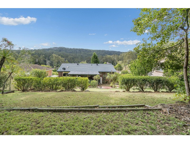 10 Hakea Cl, Wyoming NSW 2250