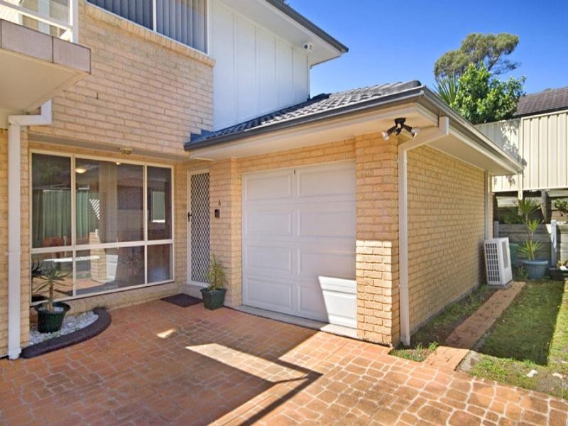 4/227 Brisbane Water Drive, Point Clare NSW 2250