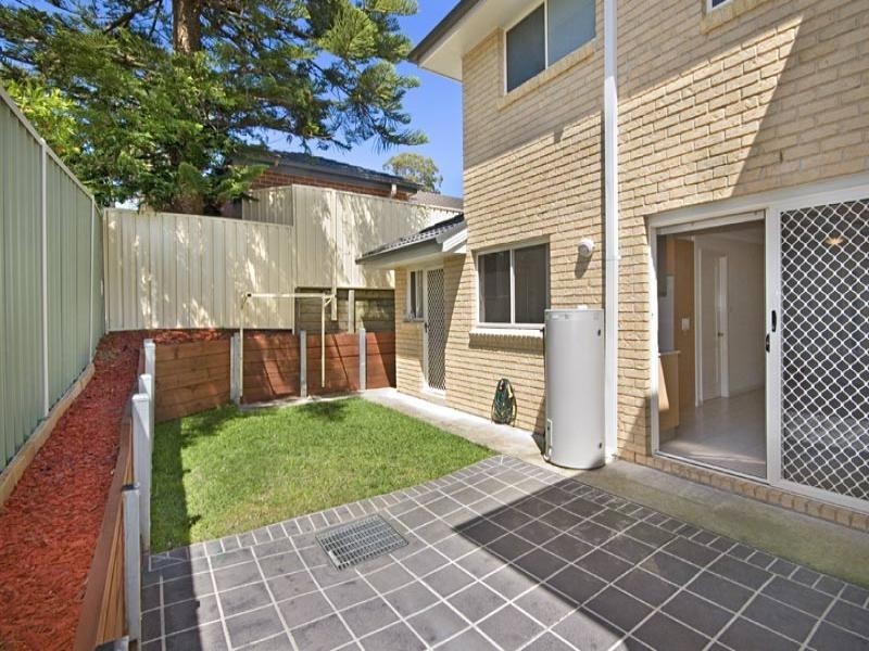 4/227 Brisbane Water Drive, Point Clare NSW 2250