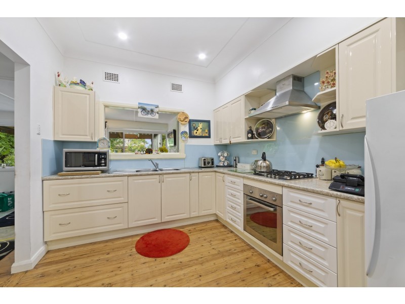 48 Dwyer Street, North Gosford NSW 2250