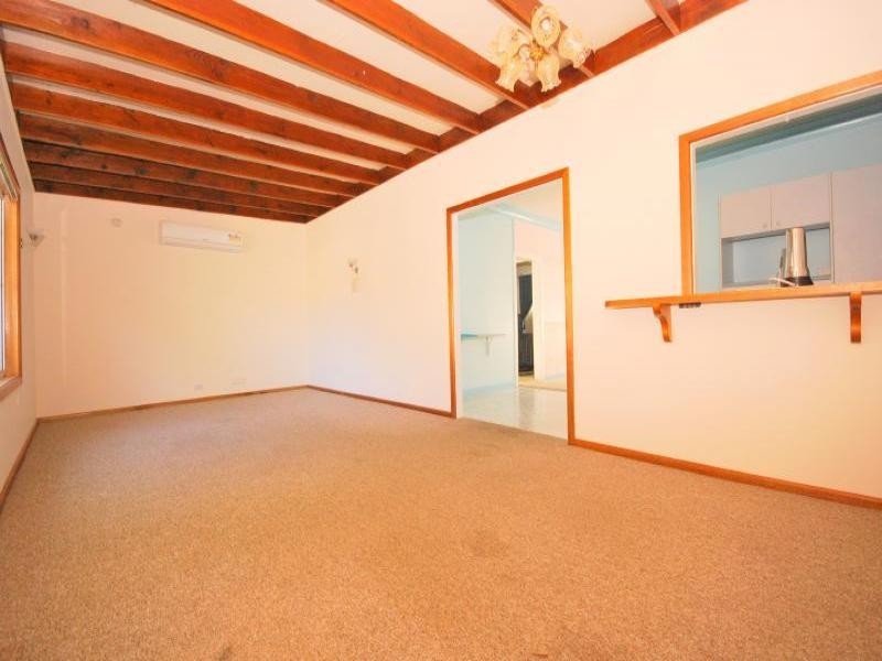 127 Glennie Street, North Gosford NSW 2250