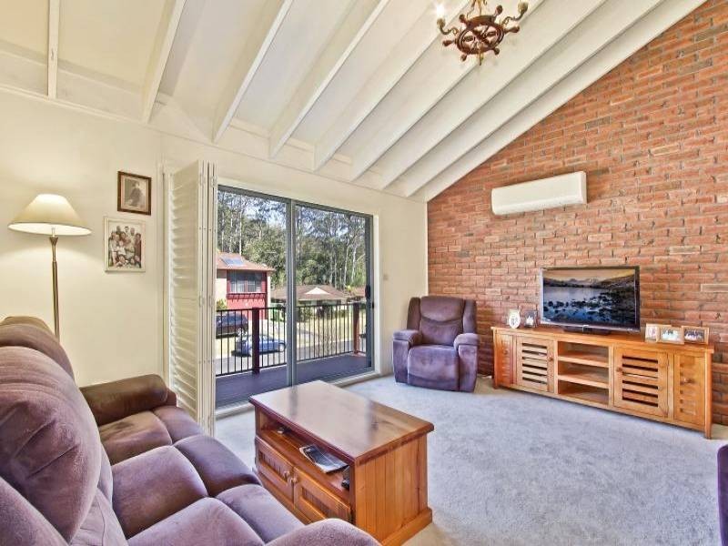 12 Pecan Close, Wyoming NSW 2250