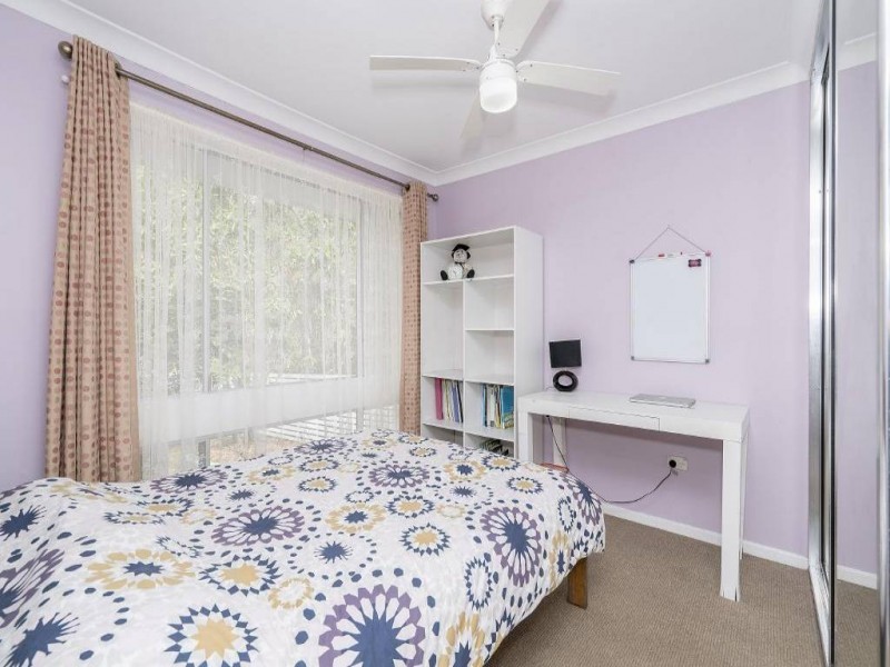 33 Chamberlain Road, Wyoming NSW 2250