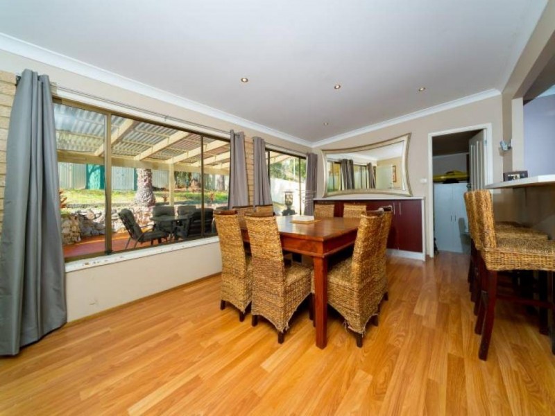 737 Pacific Highway, Narara NSW 2250