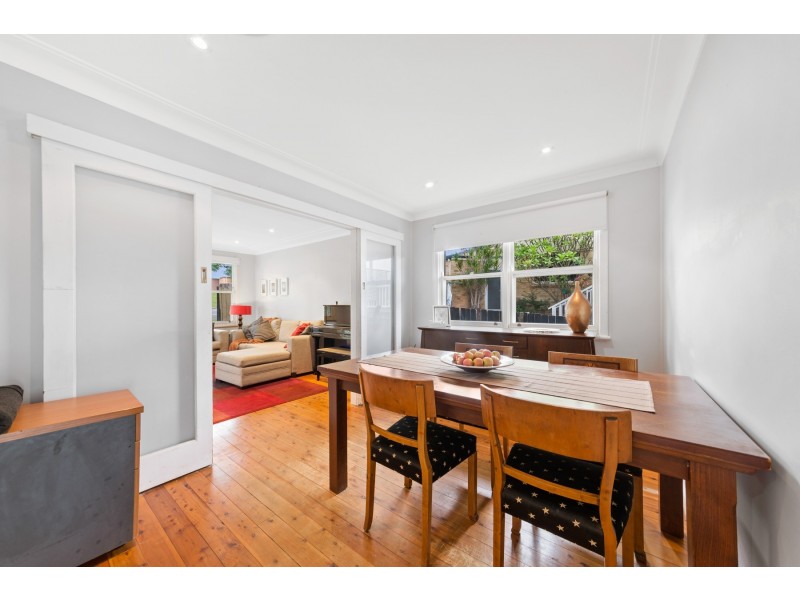 22 Day Street, Wyoming NSW 2250