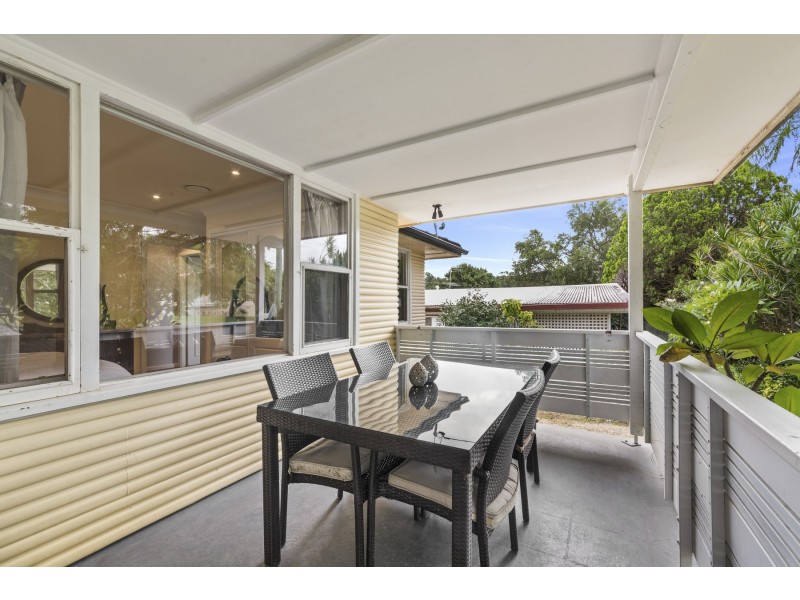 22 Day Street, Wyoming NSW 2250