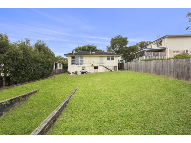 22 Day Street, Wyoming NSW 2250