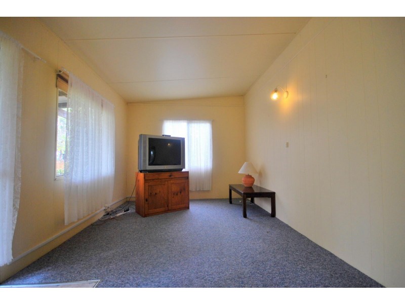 Mangrove Mountain NSW 2250