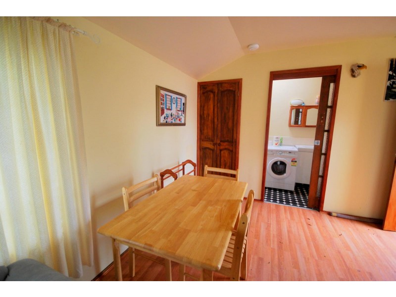 Mangrove Mountain NSW 2250