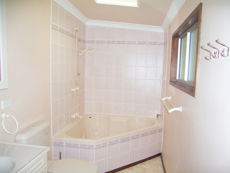 Mangrove Mountain NSW 2250