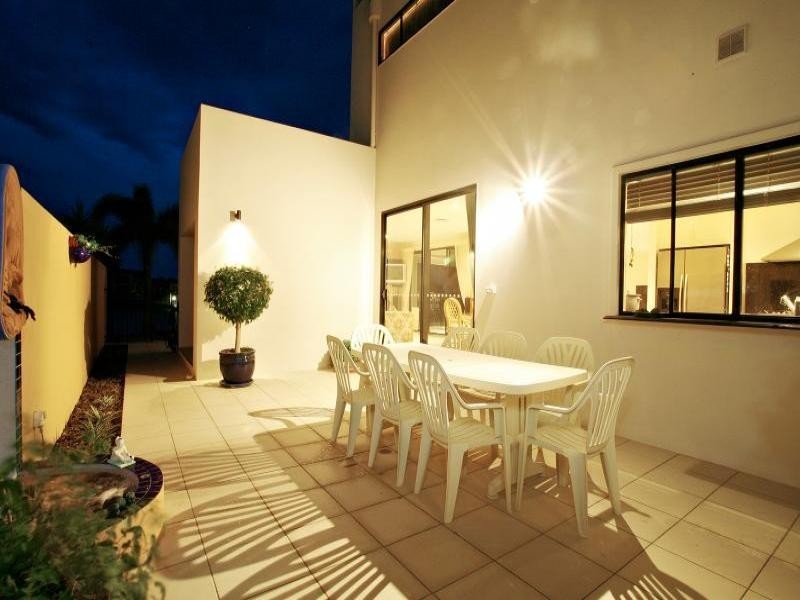 30 Teal Boulevard, Bribie Island QLD 4507