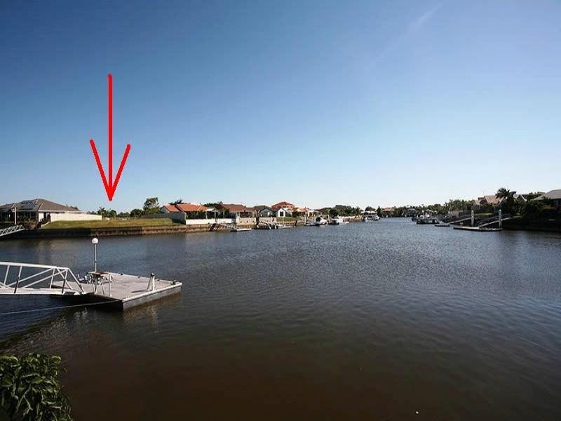 60 Island Parade, Bribie Island QLD 4507