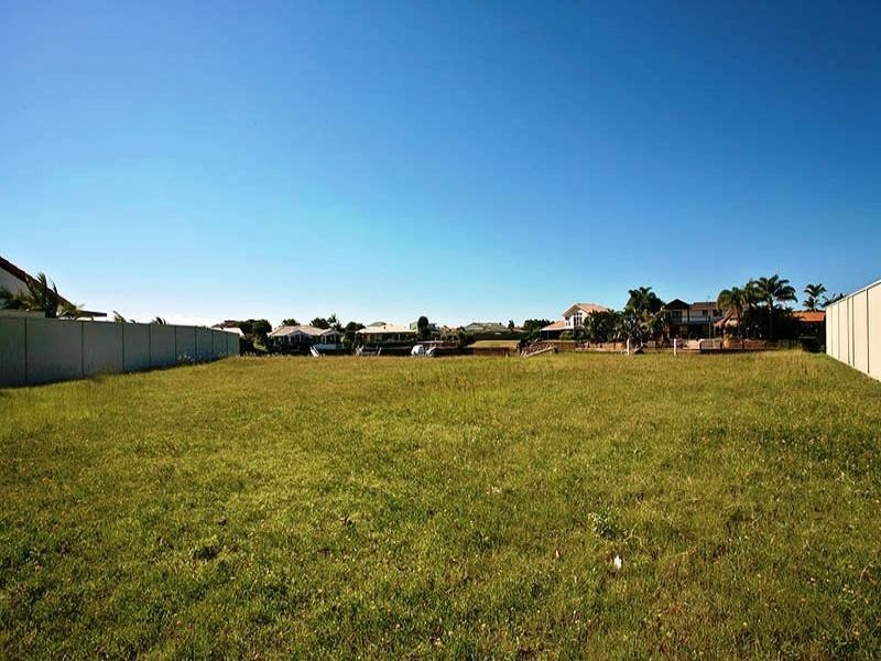 60 Island Parade, Bribie Island QLD 4507