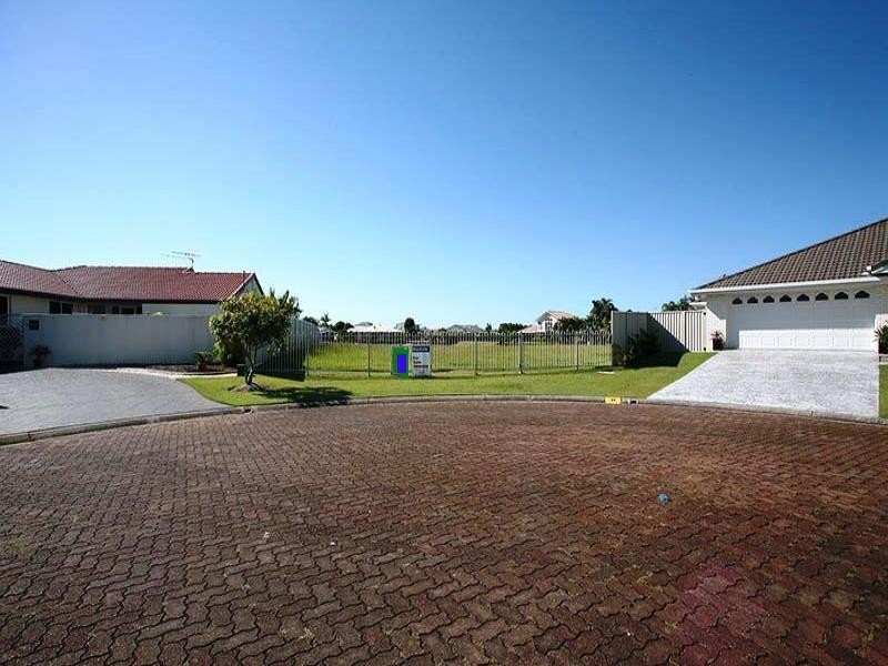 60 Island Parade, Bribie Island QLD 4507