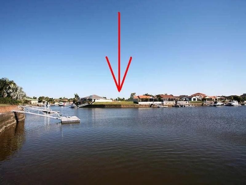 60 Island Parade, Bribie Island QLD 4507