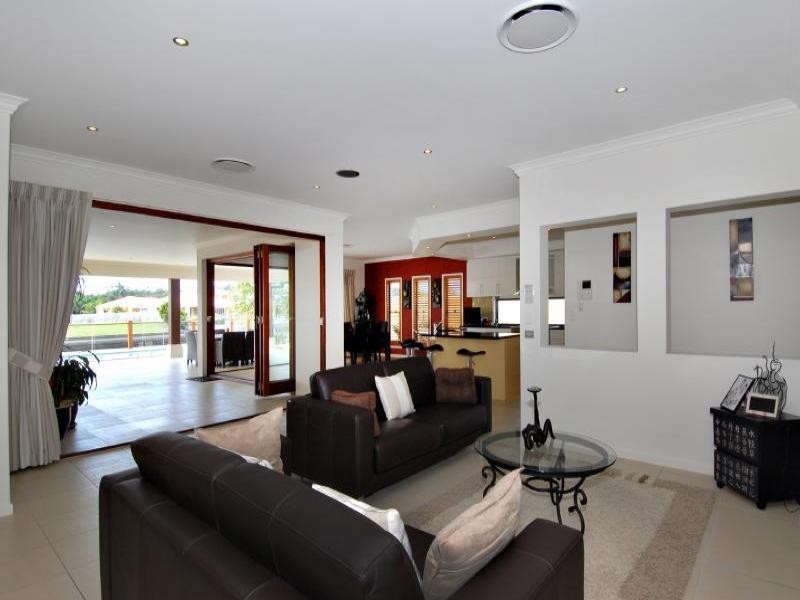 20 Raptor Pde, Bribie Island QLD 4507