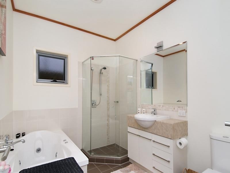 Sandstone Point QLD 4511