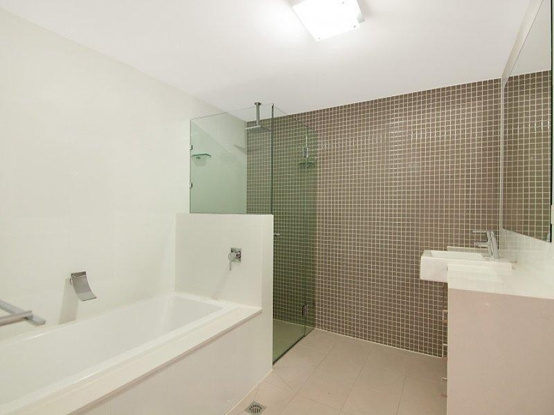 Sandstone Point QLD 4511