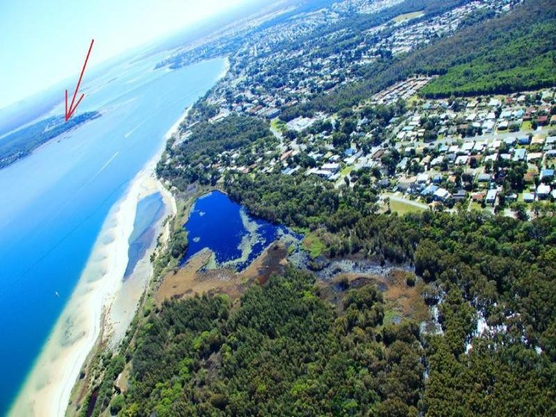 9B/10 Spinnaker Drive, Sandstone Point QLD 4511