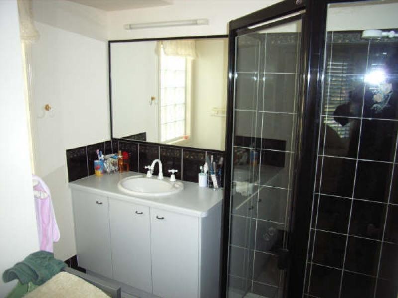 1 Yardarm Ct, Banksia Beach QLD 4507