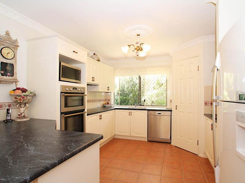 49 Seeana Ct, Ningi QLD 4511