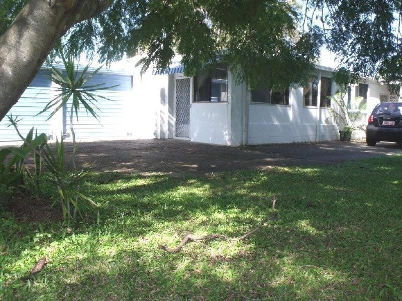 38 Elkhorn Ave, Bribie Island QLD 4507