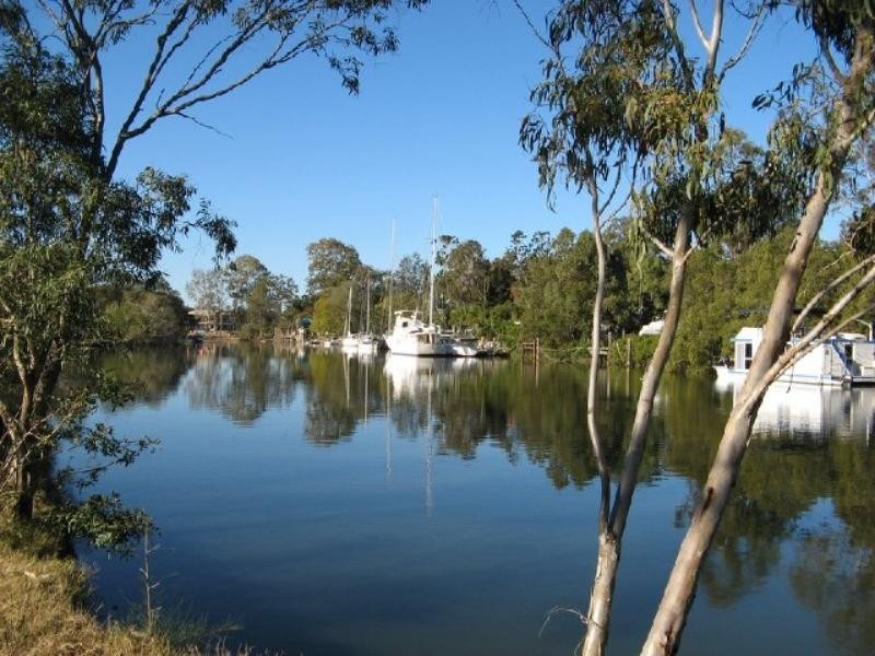 3 Riversleigh Road, Beachmere QLD 4510