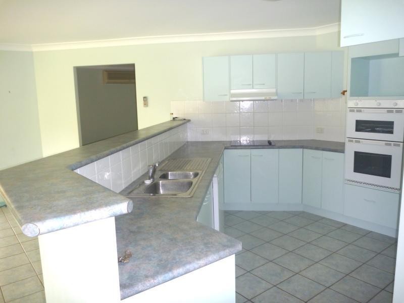 3 Riversleigh Road, Beachmere QLD 4510