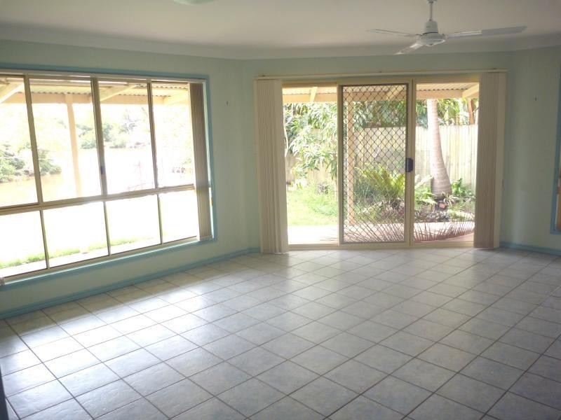3 Riversleigh Road, Beachmere QLD 4510
