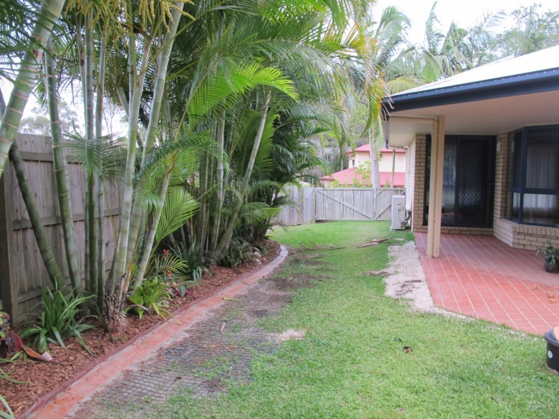 12 Hillside Crt, Little Mountain QLD 4551