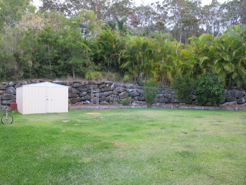 12 Hillside Crt, Little Mountain QLD 4551