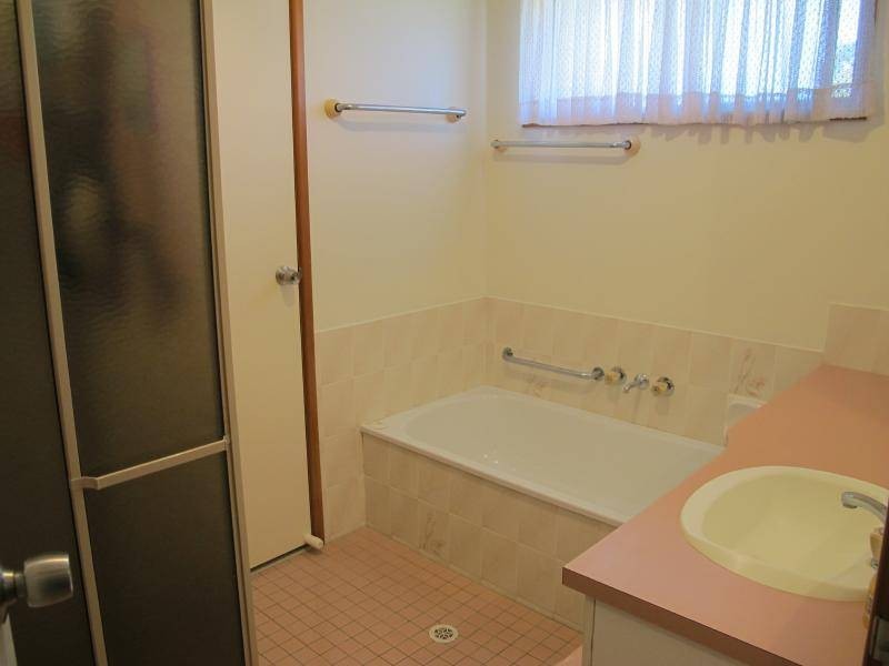 54 Normandy Crescent, Aroona QLD 4551