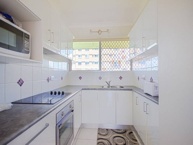 11/27 Canberra Tce, Kings Beach QLD 4551