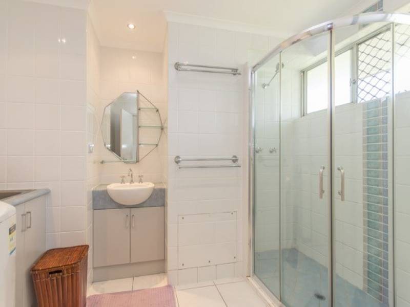 11/27 Canberra Tce, Kings Beach QLD 4551