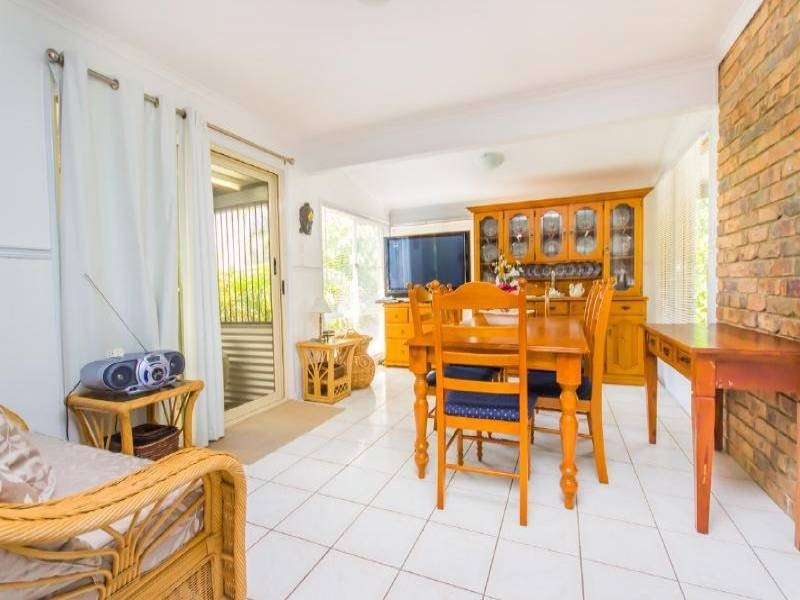 42 Johnston Road, Glass House Mountains QLD 4518