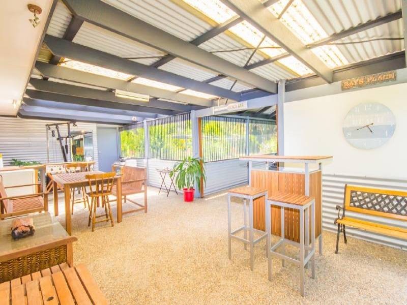 42 Johnston Road, Glass House Mountains QLD 4518