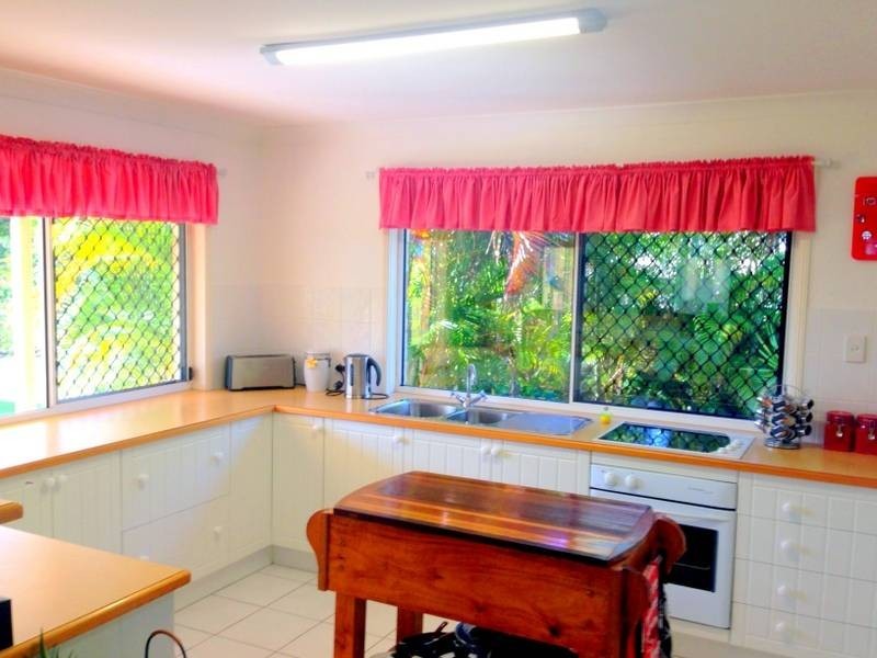 Glass House Mountains QLD 4518