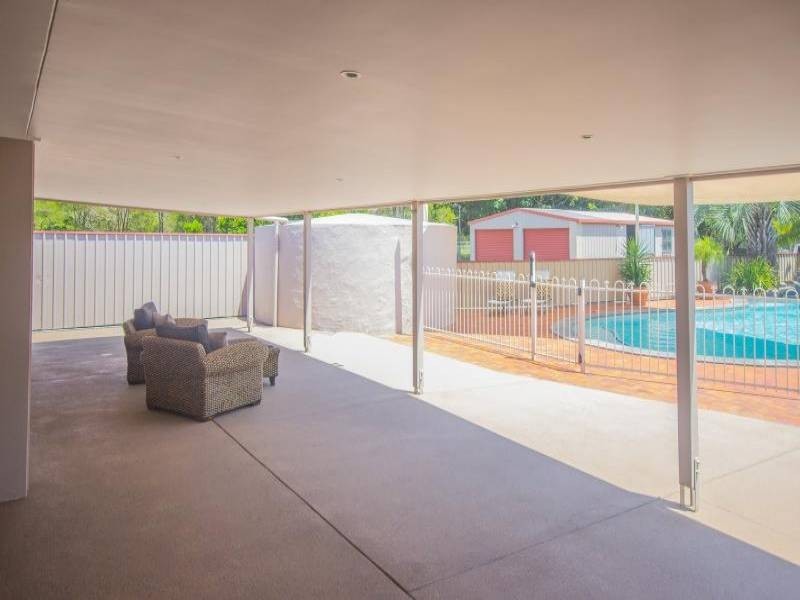 72 Johnston Rd, Glass House Mountains QLD 4518