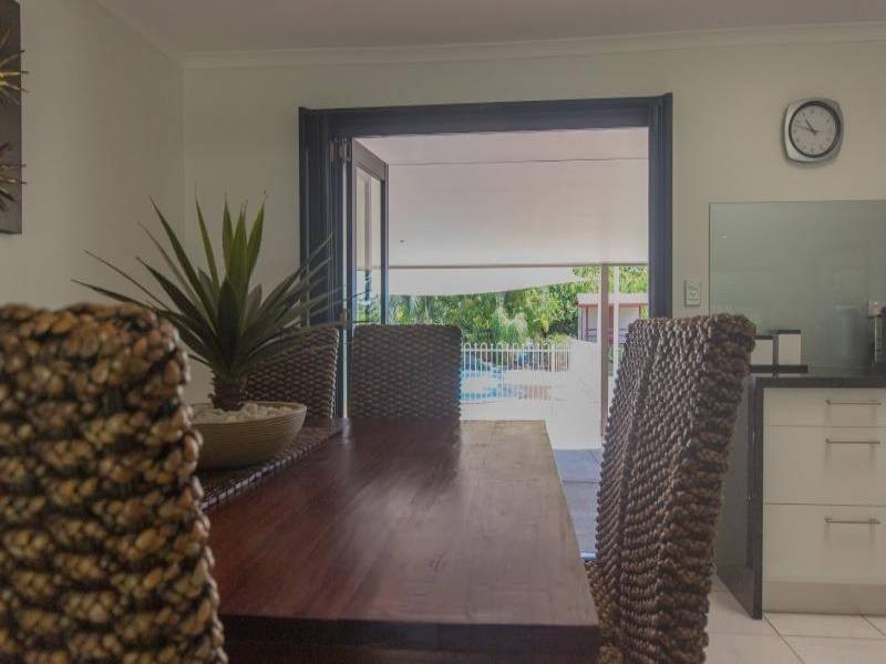 72 Johnston Rd, Glass House Mountains QLD 4518
